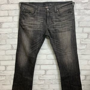 📍True Religion Jeans